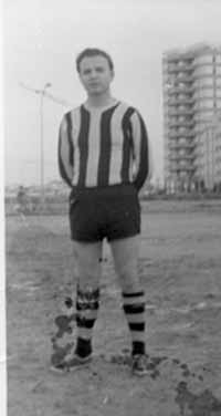 �ngel Torres Quesada luciendo los colores del Orcha